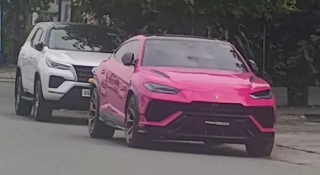 Lamborghini Urus Performante - Siêu SUV hiệu năng cao xuất hiện tại Việt Nam với màu sơn độc đáo